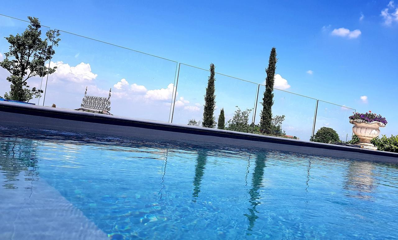 La Ribezza Boutique Hotel (Adults Only) モンフォルテ・ダルバ エクステリア 写真